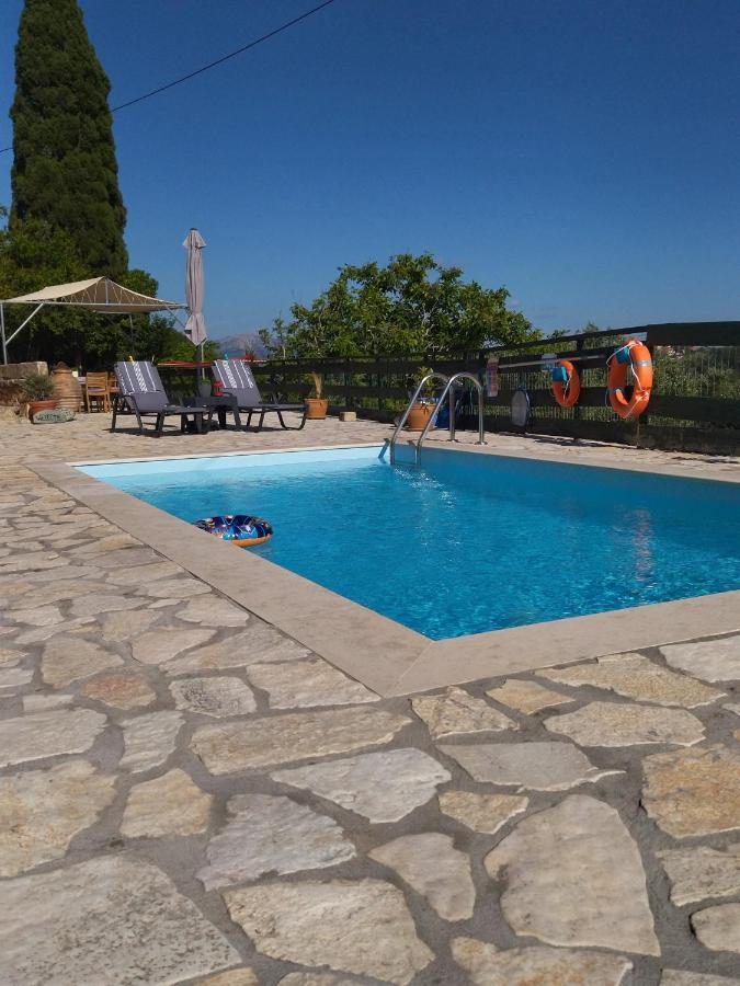 Villa Serenity Vóvikes Eksteriør bilde